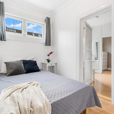 Small And Cheap - 6 Ppl - Super - Balcony