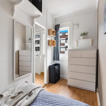 Small And Cheap - 6 Ppl - Super - Balcony *