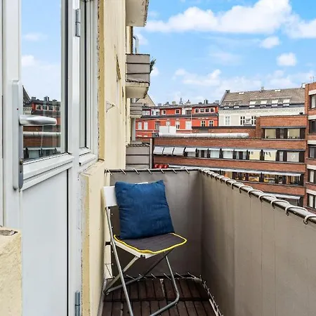 Small And Cheap - 6 Ppl - Super - Balcony Lejlighed *