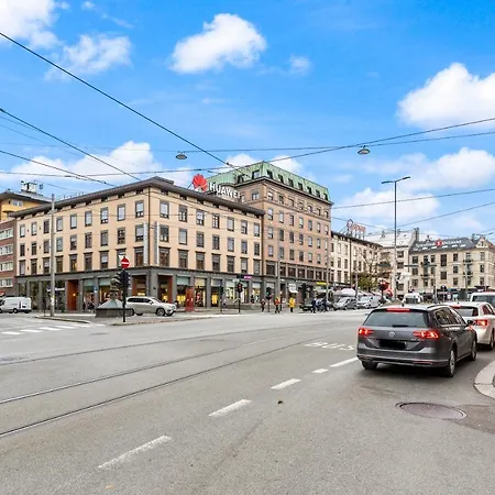 Small And Cheap - 6 Ppl - Super - Balcony Daire